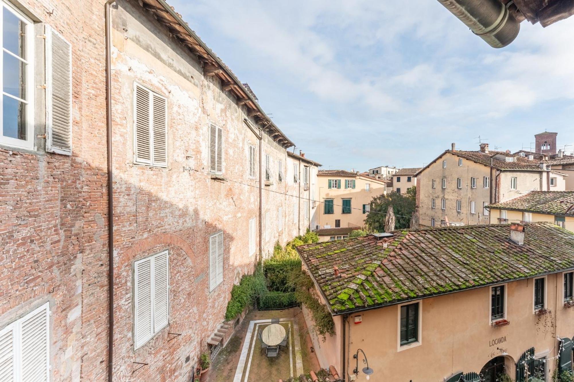 Anfiteatro Luxury Rooms - Affitti Brevi Italia Лукка Екстер'єр фото